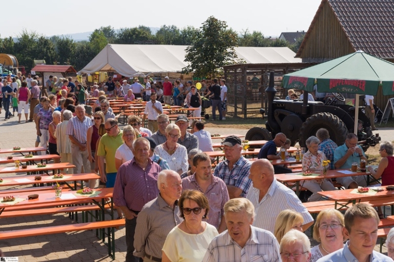 Singers_Bauernaden_Hausen_005-1